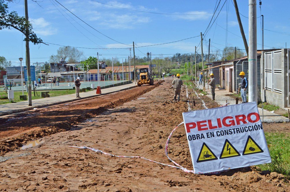 pasodeloslibres's tweet photo. Avanza el Programa Integral “Hábitat” en Bº Santa Bárbara ➡️ https://t.co/gFStggvHDd

#Juntos seguimos construyendo https://t.co/Em9aUIVDDB