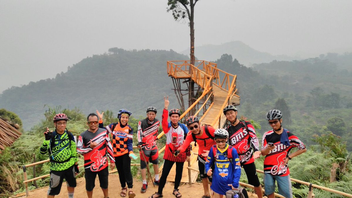 GowesGBMS's tweet photo. Petualangan Gowes Seru Ke 6 Curug in 1 Day,#240917
#CurugMariuk,
#CurugBatuMerah
#CurugRomantis
#CurugHordeng
#CurugKembar
#CurugCiburial https://t.co/0MYp51BbgS