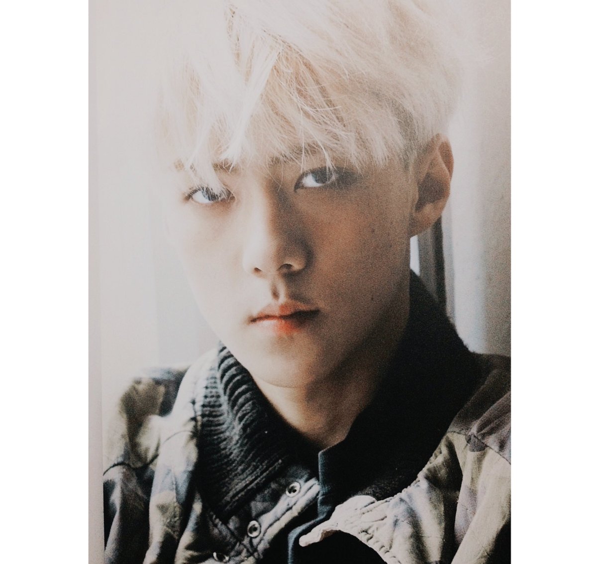 C_EXOL33's tweet photo. @weareoneEXO
#EXO 
#KoKoBop
#TheWarEXO
#NominateEXO  
#EXO_Power
#MTVEMA
德国写真超帅的勋勋 https://t.co/1BN5eod9yd