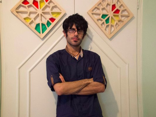 persianbanoo's tweet photo. روزنامه نگاران هنوز در بند...
ساسان آقایی ۲۱ مرداد بازداشت شد
یغما فشخامی ۳۰ مرداد بازداشت شد 
#علیه‌فراموشی https://t.co/TEVuJNwN4b
