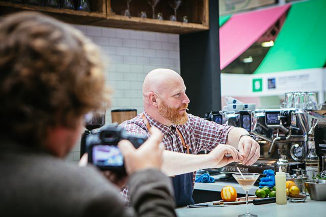 NestleProUK's tweet photo. At GC39 our Master Barista Ola is showcasing our ultimate #coffeecreativity with our latest innovation with #Nescafe #RoastandGround Beans. Have you visited us yet? @RestaurantShow #TRS2017 https://t.co/jqbMHY3Mwa