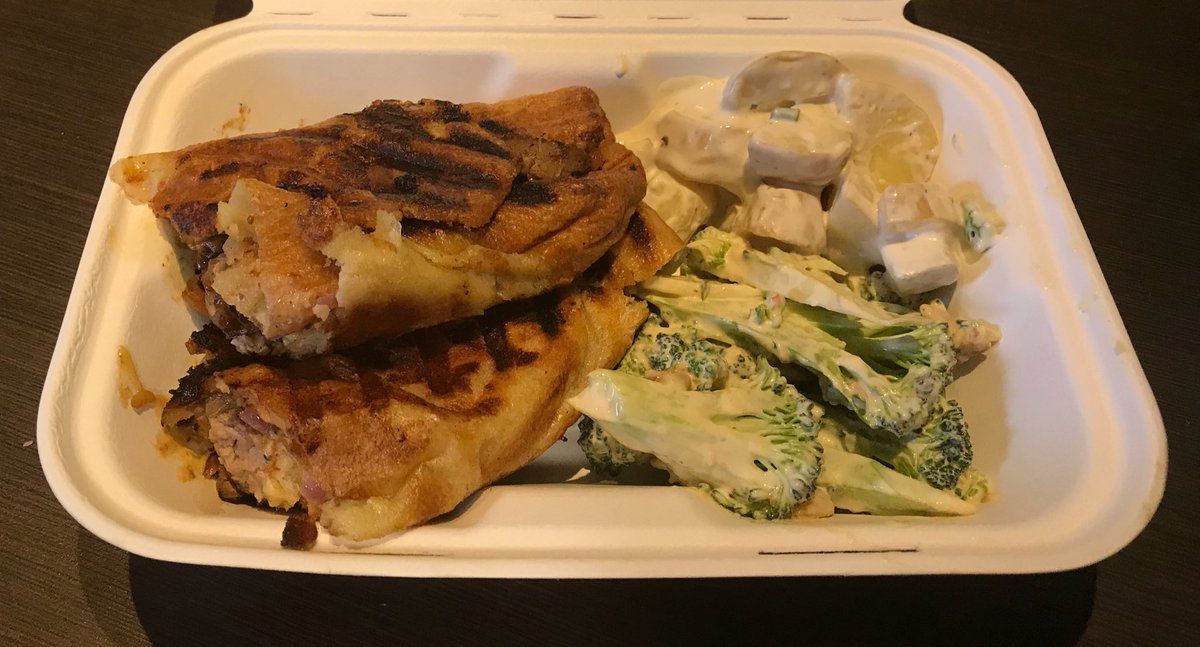 KaiteBourgeois's tweet photo. @HanksSandwich just finished your new Hankshire pud with beef and mustard! It was phenomenal, melted in my mouth and the beef was perfect!!! https://t.co/ZnKTcohvkM