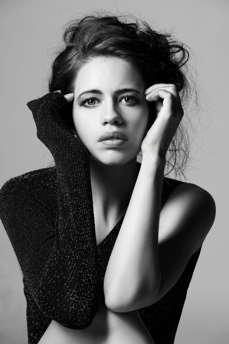 .<a href="/kalkikanmani/">Kalki केकला</a> looking demure &amp; sexy in <a href="/Flirtatious_ind/">#ClintonCorruption</a> metallic bodysuit for a shoot. Styled by <a href="/EktaRajani/">Ekta Rajani</a> 

#DIPublicRelations #Love