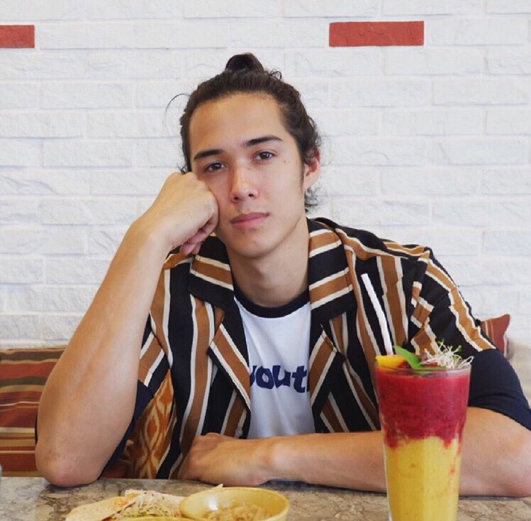 shiffu2016's tweet photo. I'm melted! Hayyysss @EsguerraTommy ipa clone na tlaga kita mga sampu! Lol

#LaLunaSangreKasangga https://t.co/QQePujcwzw