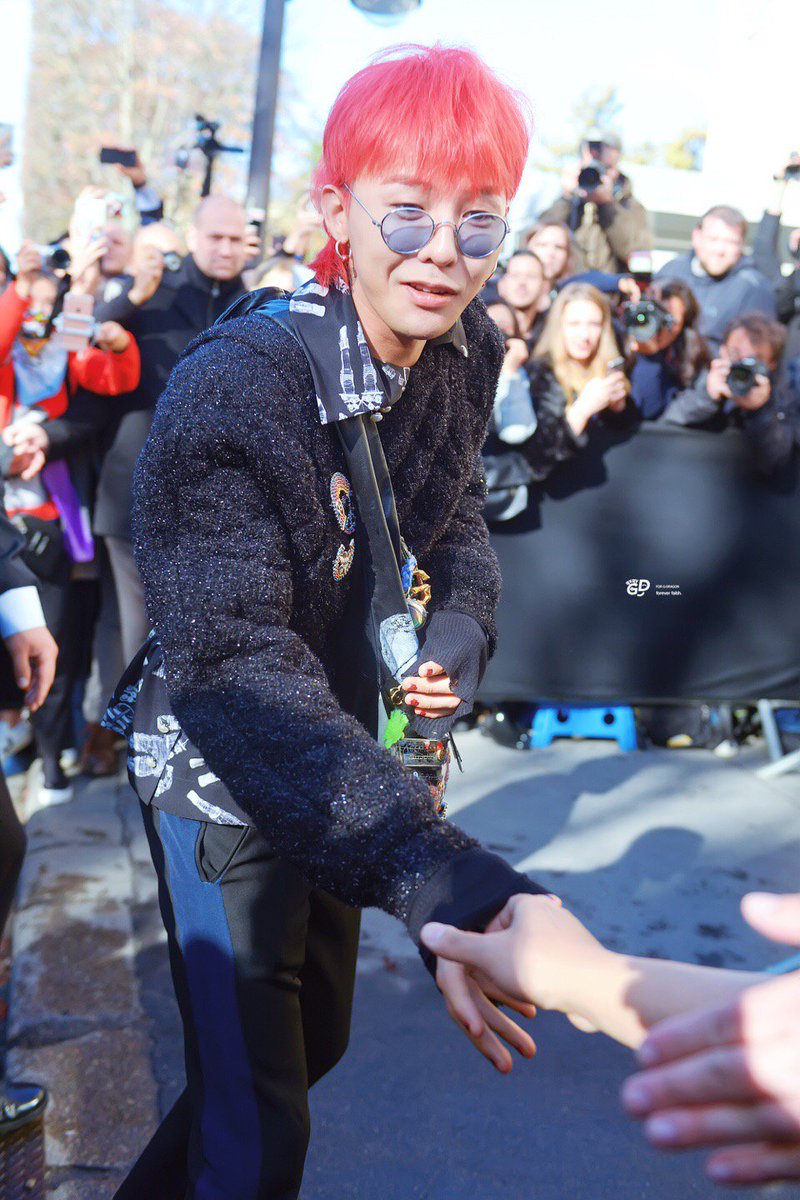 nrliajie's tweet photo. he is super duper cute ππ
#gdstan #gdforlyfe https://t.co/SMHEXjOIPx