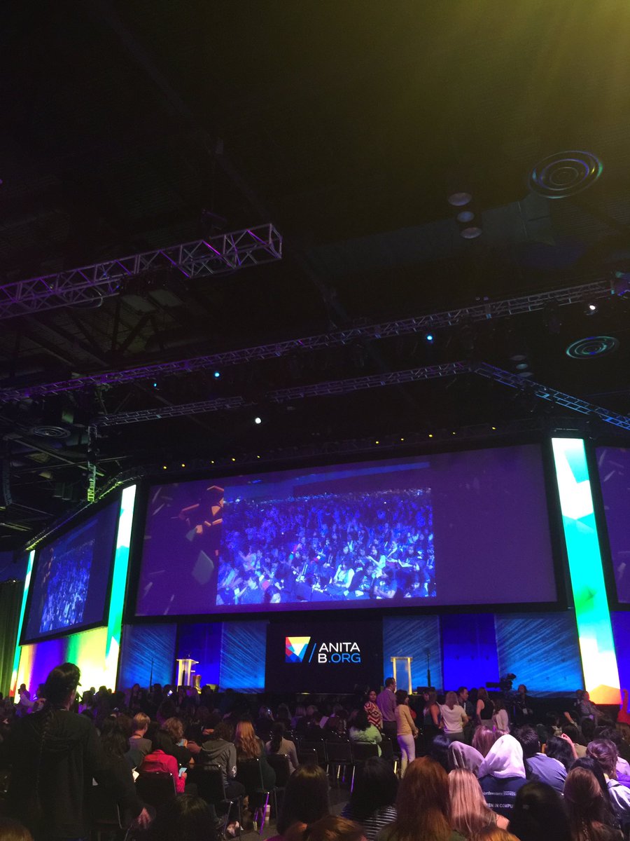 Juneaftermay's tweet photo. Hopping at grace hopper with 18,000 of my closest friends! #GHC17 https://t.co/THG9izMLPH