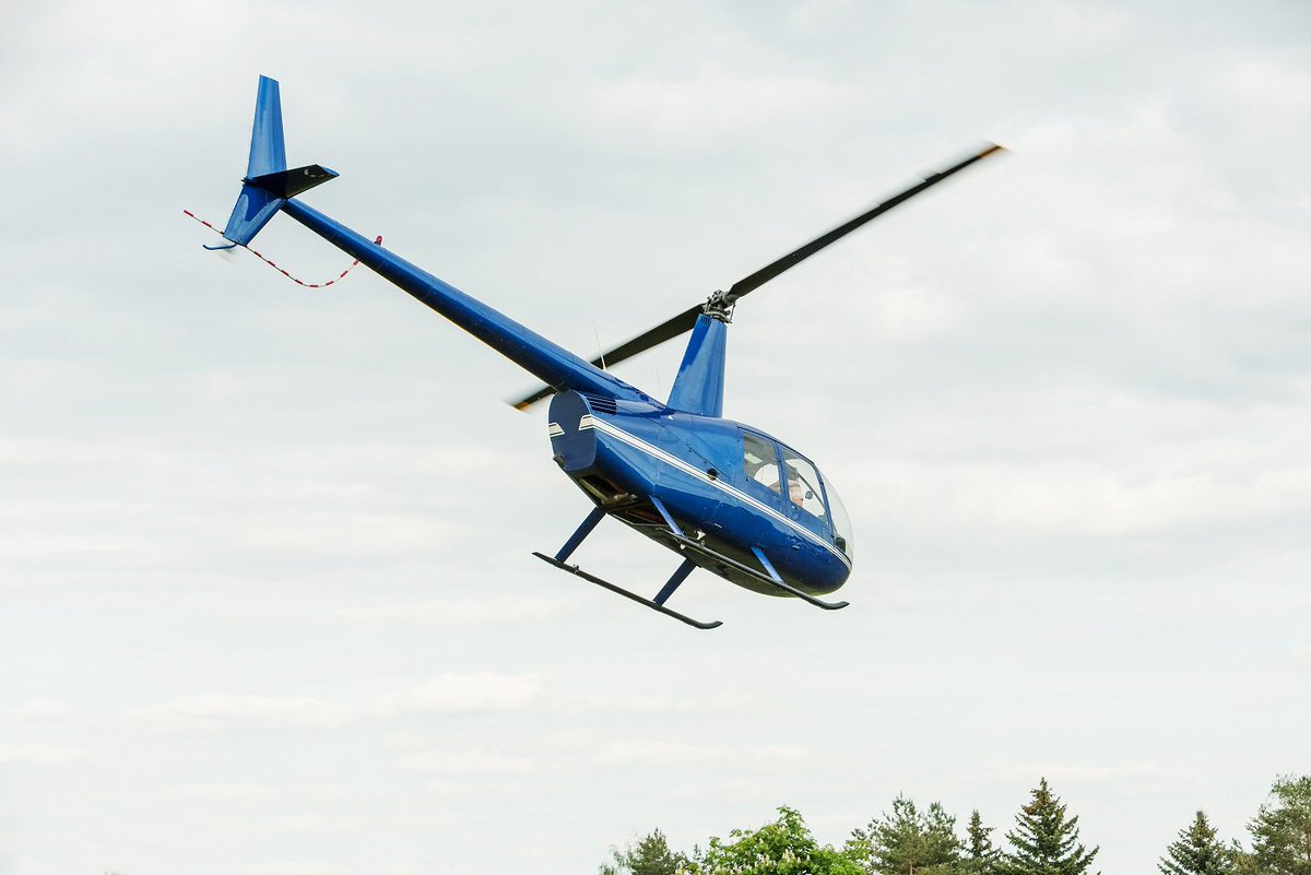 CapitaleHelipro's tweet photo. Nouveau blogue :Robinson 44 : portait d'un succès!
#helicopter #r44 #Pilot #blog https://t.co/5RwGArYibT https://t.co/4fTILOGuo5