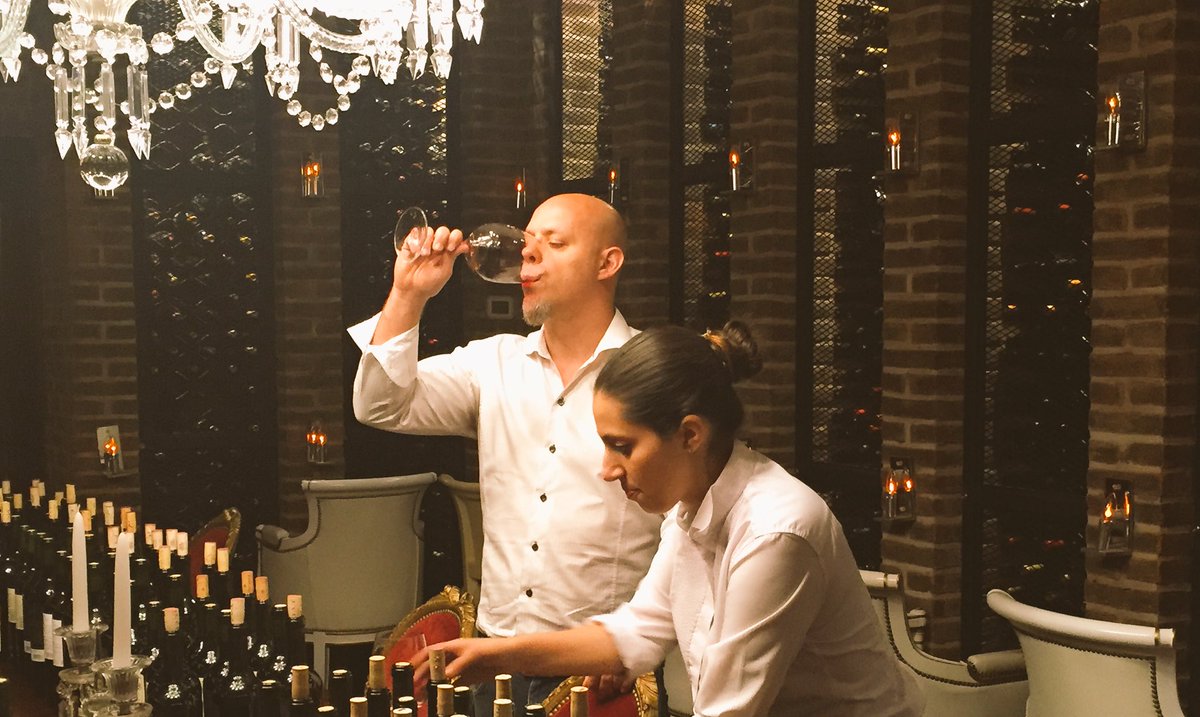 robertoromanoar's tweet image. Sutiles detalles para que el último día de @vinosconsentido sea un éxito! En minutos comenzamos #VCS2017