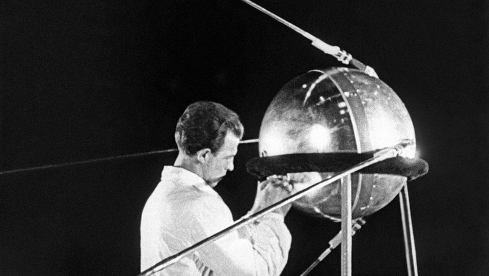 mfa_russia's tweet photo. #Zakharova: Today we mark a very important day, the 60th anniversary of the era of space exploration https://t.co/aHeslZu5tb