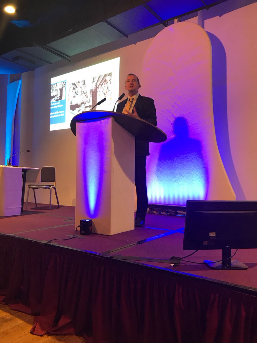 HMC_Org's tweet photo. Mark Steed @JESSDubai @independenthead on how disruptive innovation may change schools in the future: lessons from Dubai #HMCConf17 https://t.co/CfyFOvLBx0