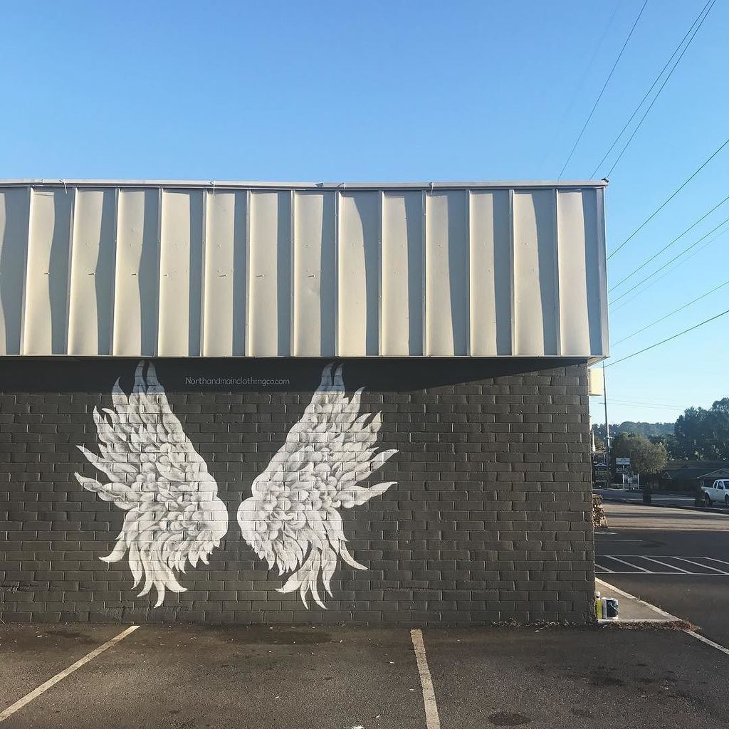 northandmainga's tweet photo. Stop by and check out our #NMwingwall >> 💛💛💛 Everyone who takes a photo 📸 this week with our wings, posts on their… https://t.co/XeyR0l8FFX https://t.co/PYnPQRS7sn