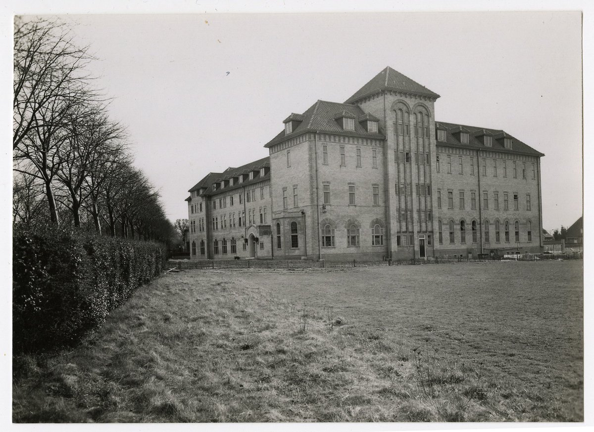 StFrancisHerts's tweet photo. Heritage photos of St. Francis' College @StFrancisHerts @LetchworthGC @LoveLetchworth https://t.co/Ei6UOKK0KS
