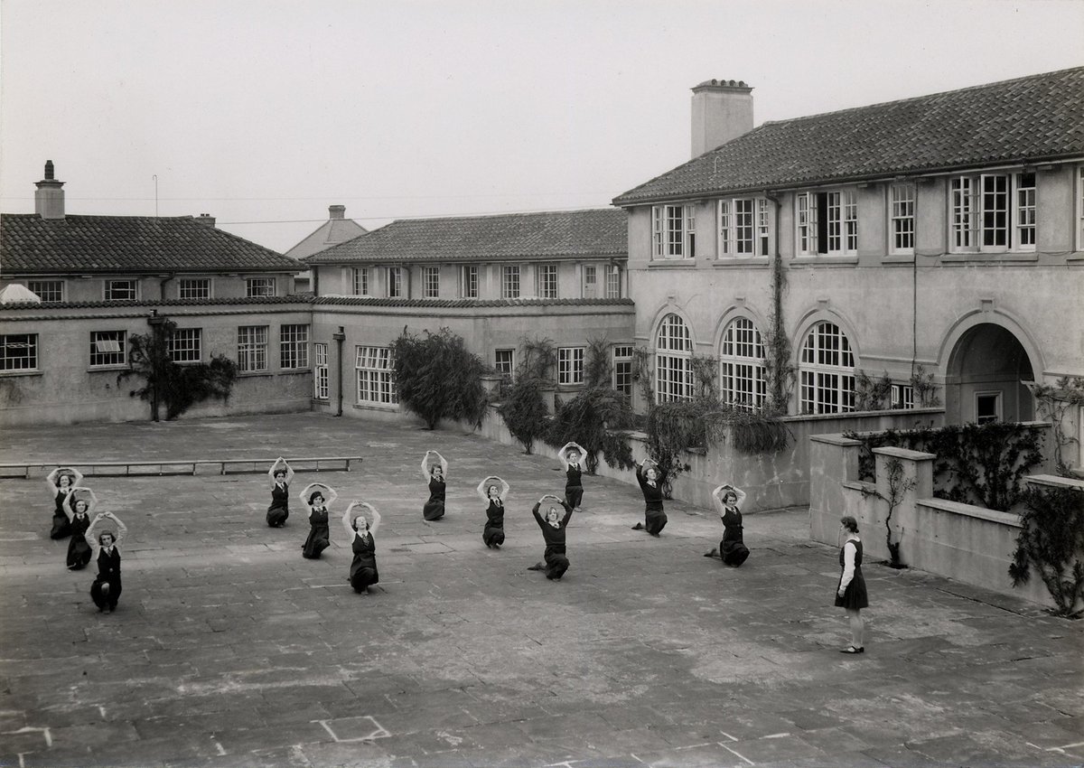 StFrancisHerts's tweet photo. Heritage photos of St. Francis' College @StFrancisHerts @LetchworthGC @LoveLetchworth https://t.co/Ei6UOKK0KS