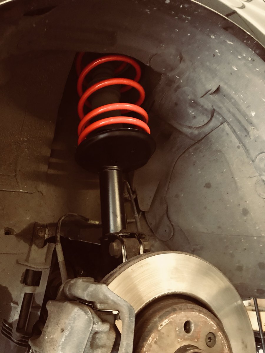 RenaultLeeds's tweet image. Renault Clio Sport in for suspension upgrade
#RenaultSport #RenaultSpecialist #Leeds