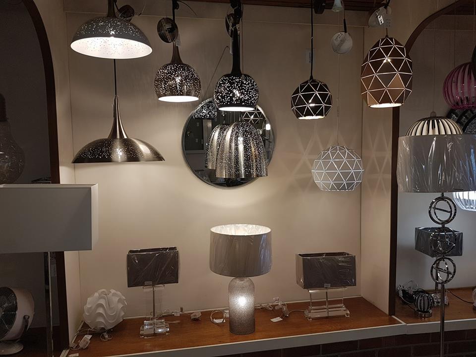 wt_lighting's tweet photo. We love creating new displays. Here is a bay created with @frankliteltd Tangent and Perfora ranges.

#lighting #pendants #interiors #display https://t.co/tAAu91ULRR