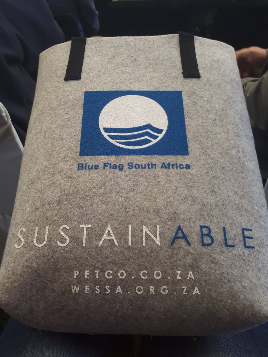eviepep's tweet photo. Blue flag award ceremony in J-Bay  Lets bring them all home for #Knysna  @WESSA_za  @Knysnawhales  @knysnatourism  @gotravelbug https://t.co/iTlRS0ZNL4
