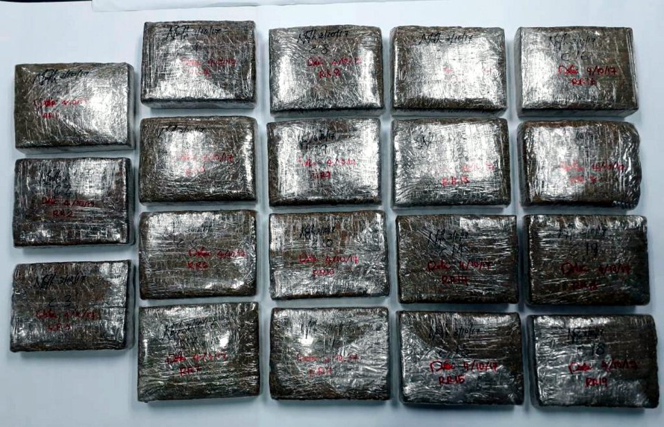 bharianmy's tweet photo. Suami isteri dicekup bersama 18 kg ganja
https://t.co/rfrR92i13g https://t.co/M33wpLAxFR