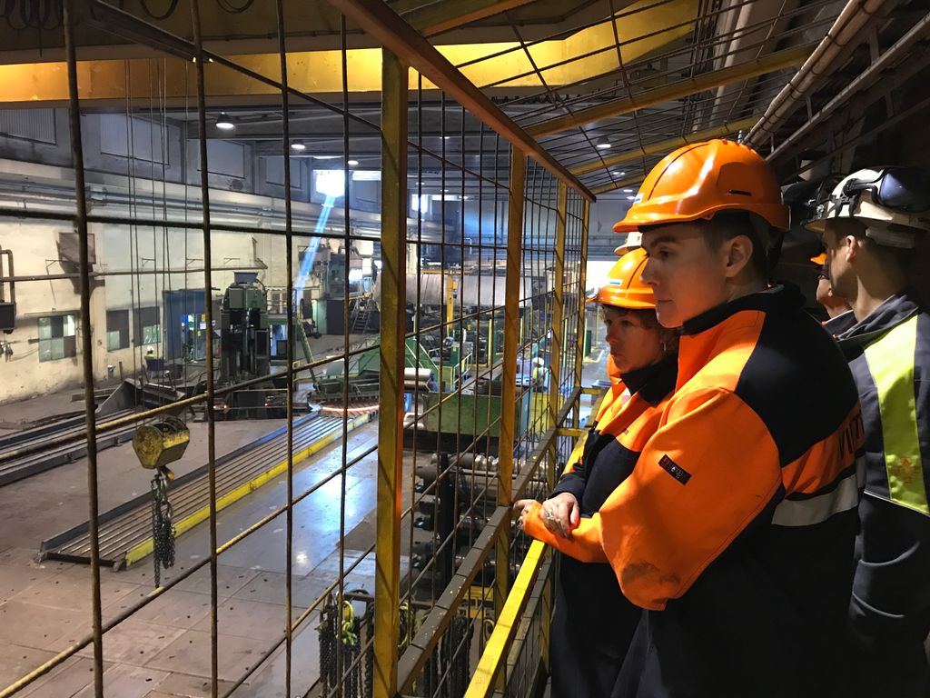 Kanthal's tweet photo. The finalists spend the day in Hallstahammar and get to see our melting shop and hot rolling mill. #KanthalAward https://t.co/t5cokgHAyS