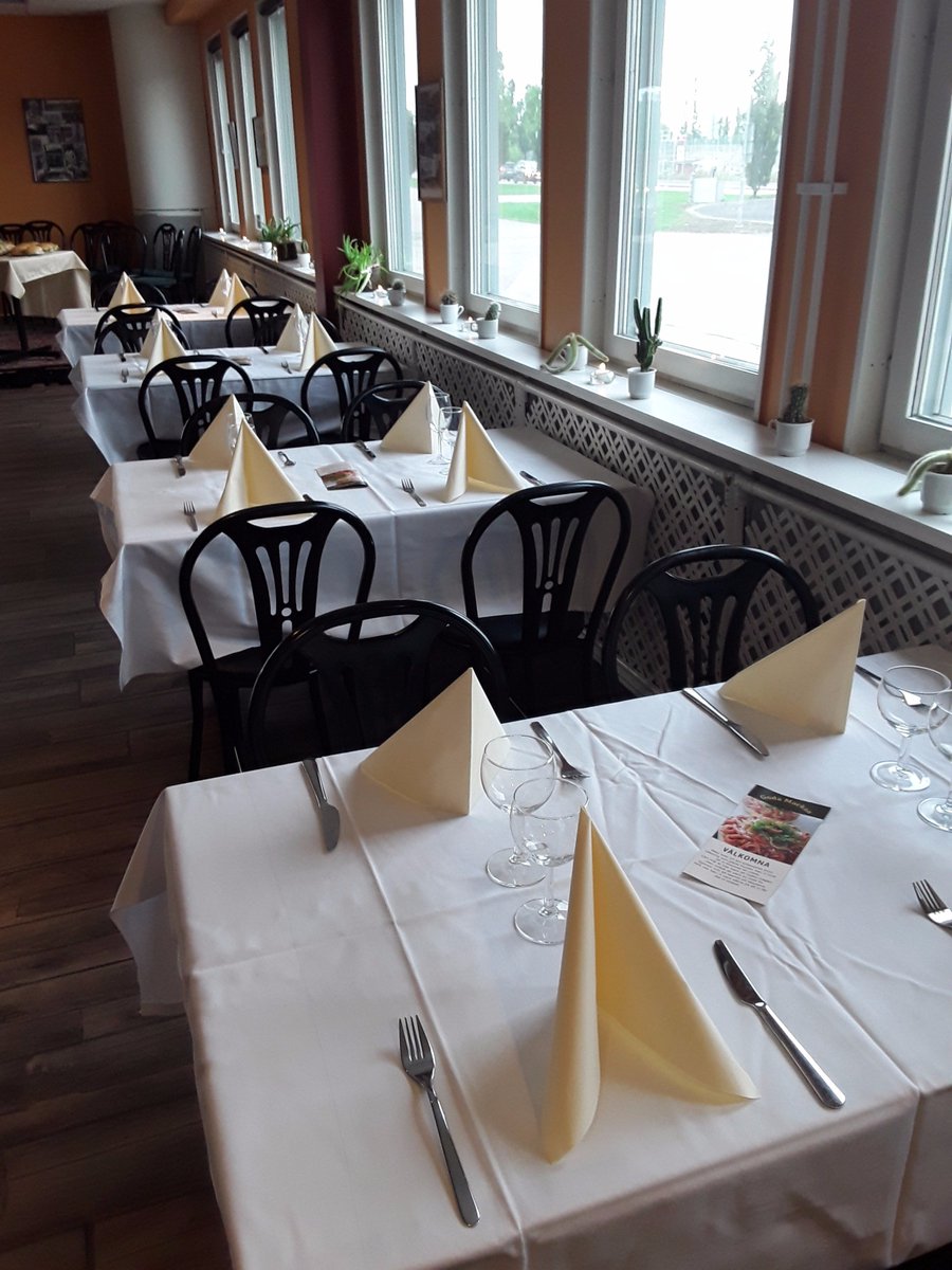 GodaMackan's tweet photo. Behöver du hjälp att fixa ett event ring oss på 018-512650 så hjälper vi er.

#afterwork #minnesstund #godamackan #event #uppsala https://t.co/L2jI91D3QI