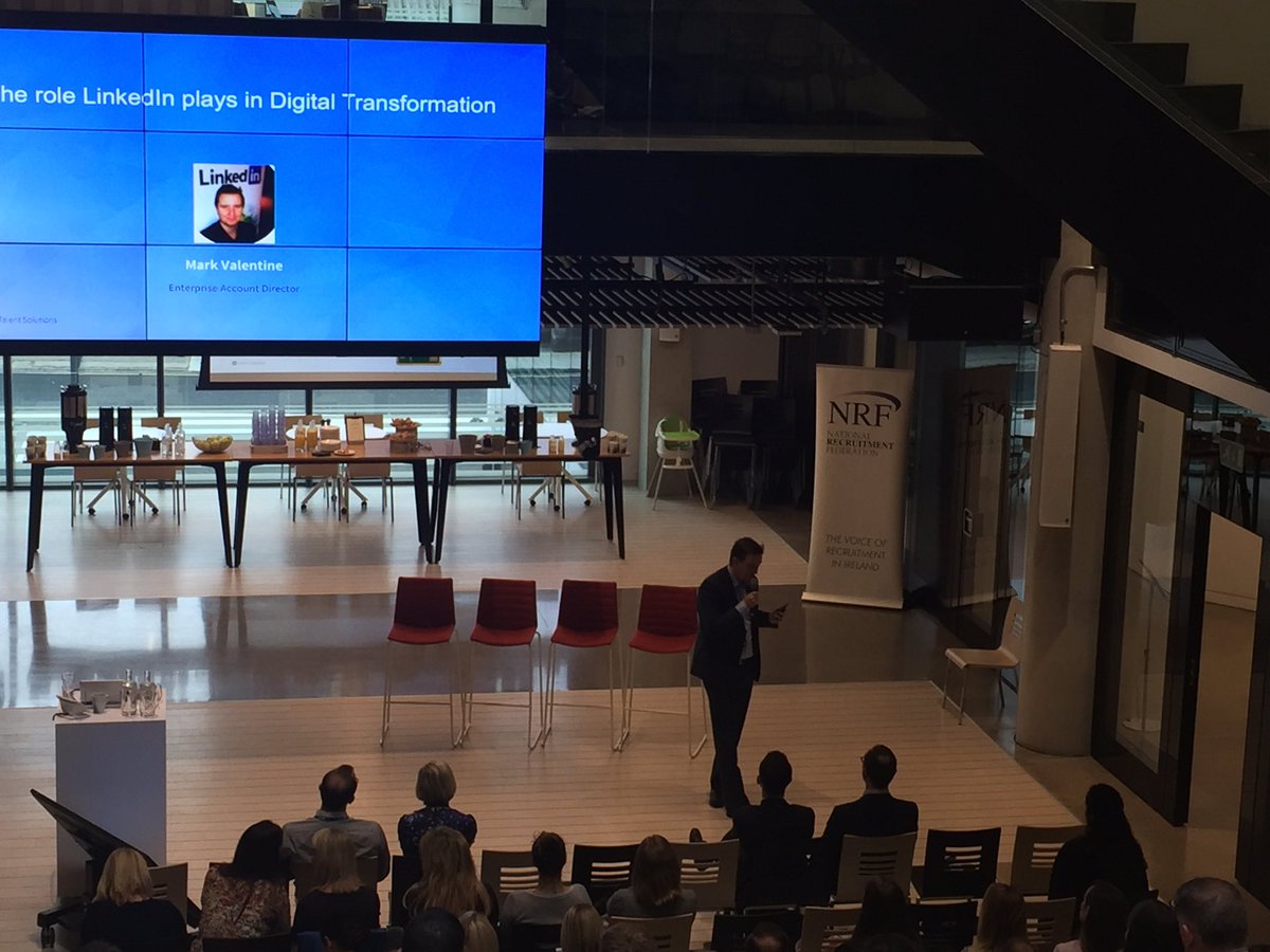 HayesDays's tweet photo. Great talk from mark valentine from LinkedIn about LinkedIn digital transformation @LinkedIn @NRFIreland @ContractingPLUS https://t.co/6qjQHoa7T5
