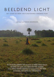 Glaskunst's tweet photo. De film 'Beeldend Licht' over leven en werk Annemiek Punt. Filmmaker Fokke Baarssen volgde Annemiek 2 jaar lang #ootmarsum #glaskunst #trots https://t.co/XJlXGs8cGa