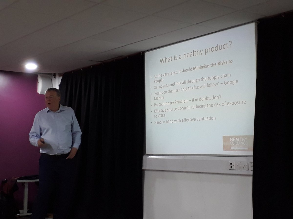 Scifencer's tweet photo. Discussing healthy buildings with Simon Corbey at #IPPS2017  very important  topic @BCBangor  #healthybuildings https://t.co/wRSOHKUCSi