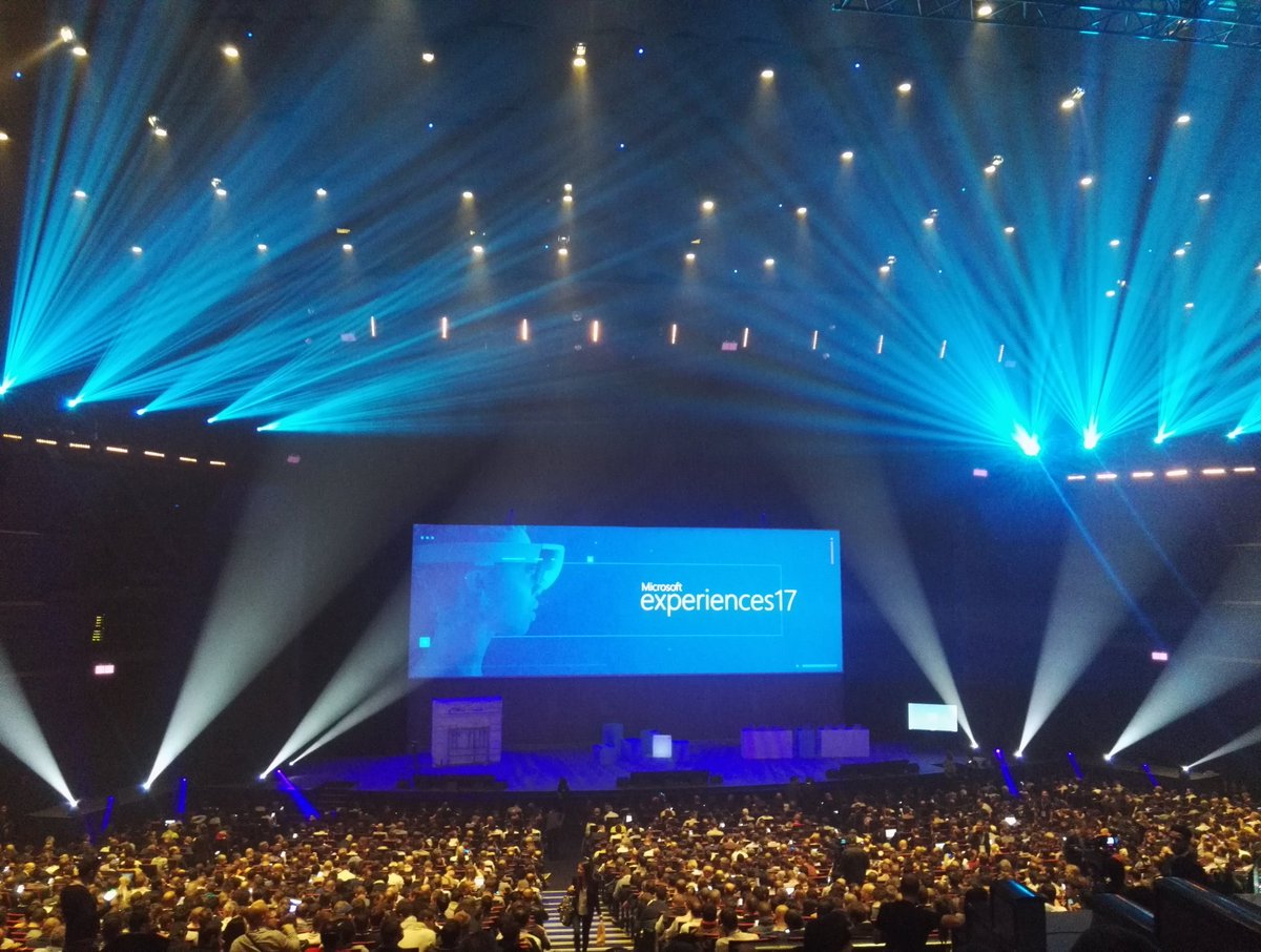 datatorii's tweet photo. #microsoftexperiences17 https://t.co/RgfBLFEJMp