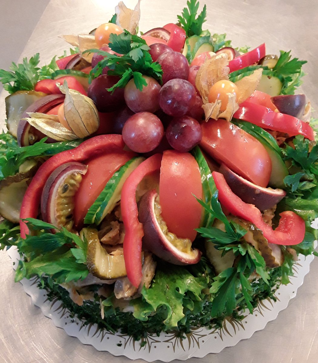 GodaMackan's tweet photo. Uppsalas godaste smörgåstårtor 5% rabatt v 40-41. Ring o beställ 018-512650.
#smörgåstårta #godamackan #uppsala #rabatt #vegansmörgåstårta https://t.co/o9H9162Fvm