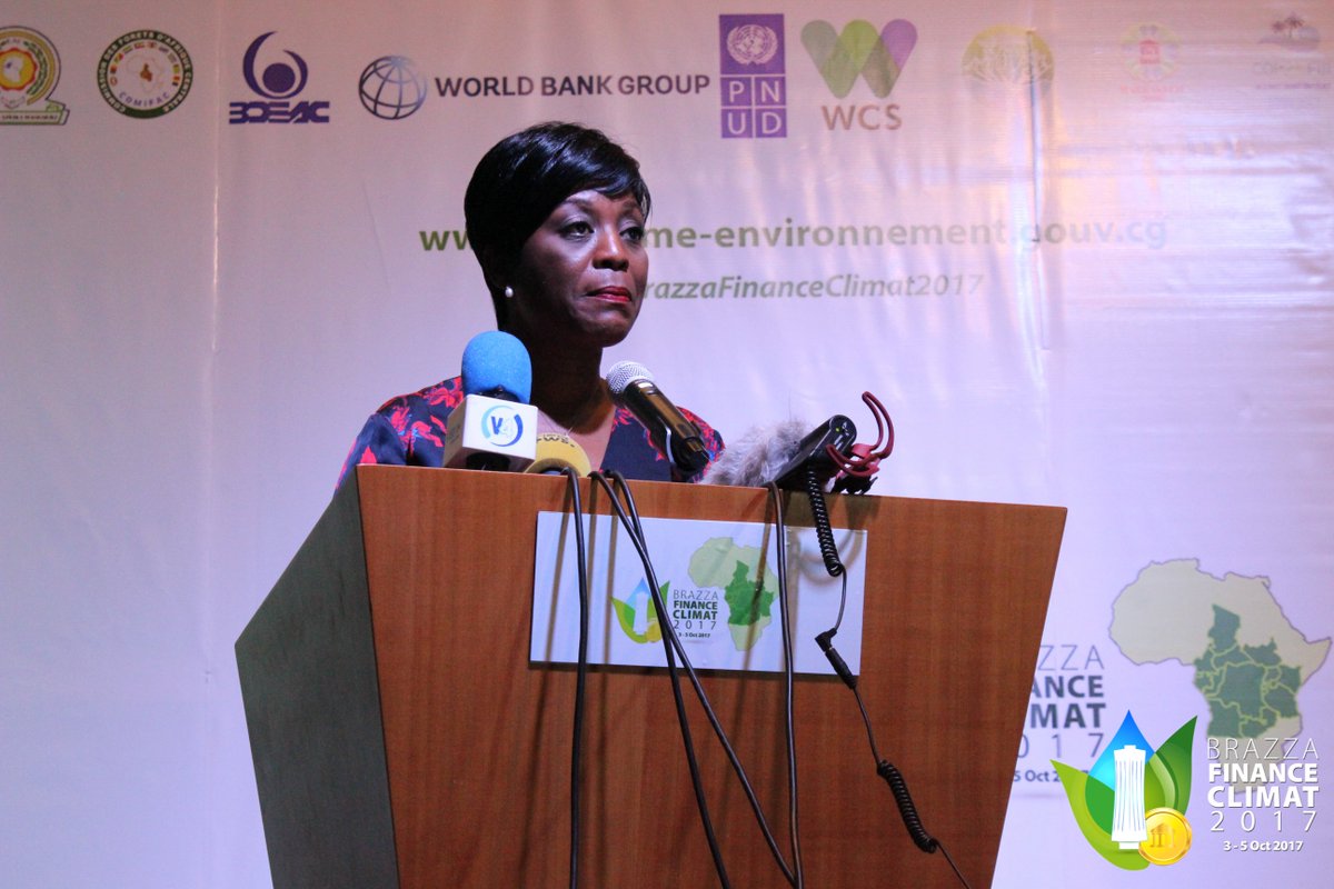 EnvDDBC_GouvCg's tweet photo. 1er Jour de la conférence #BRAZZAFINANCECLIMAT2017
Mardi 3 octobre 2017 au Radisson Blu à Brazzaville.
Photos : Karesse-DIGIPAFRIQUE/RECEIAC https://t.co/pfzmDG1KNa