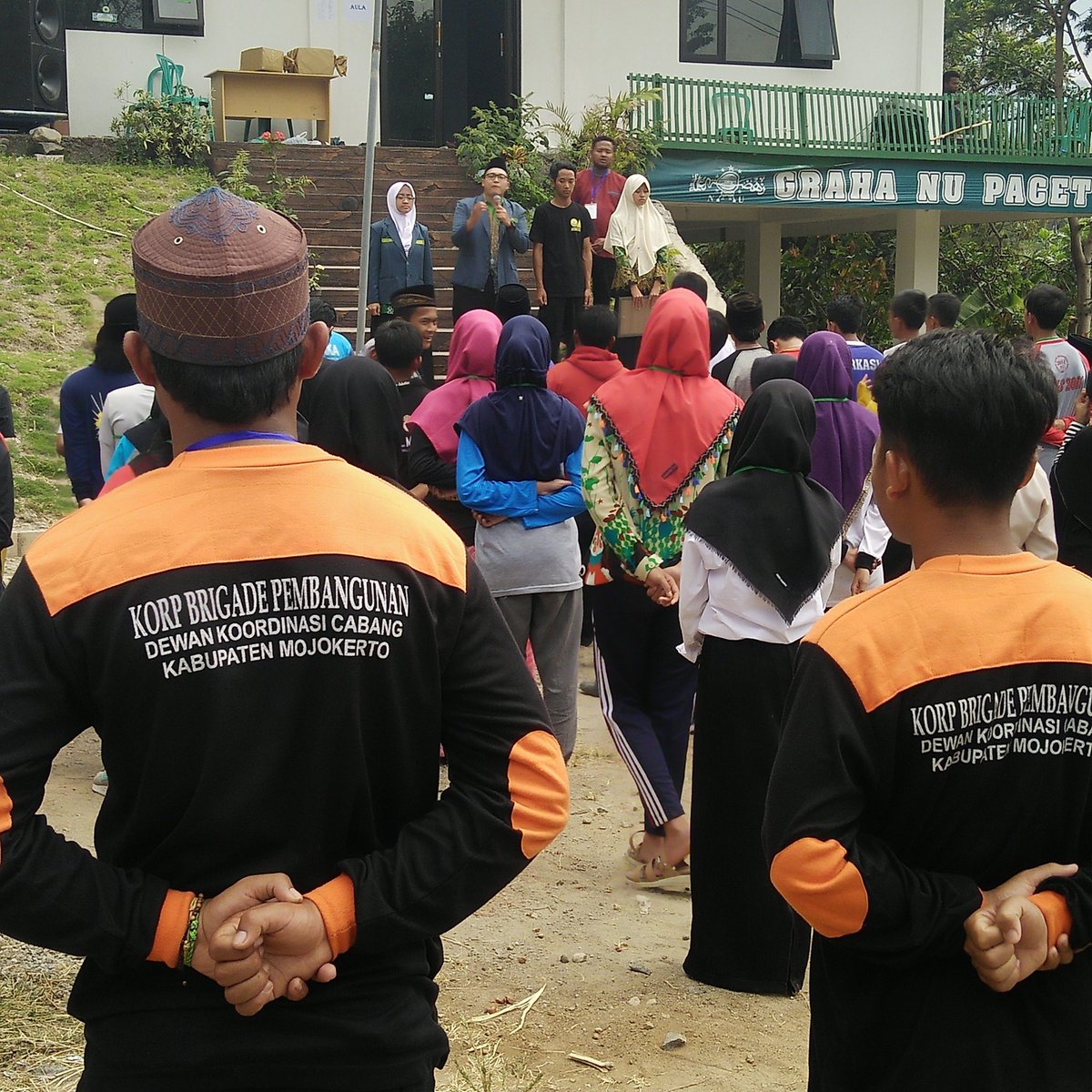 pcipnumojokerto's tweet photo. Brigadir pelajar NU Mojokerto, CBP, kawal pengamanan pelaksanaan kegiatan Makesta PAC. pacet #ipnumojokerto https://t.co/HI4eoAXxoA