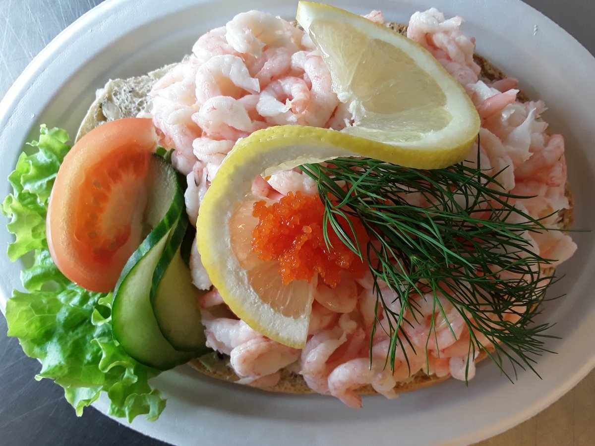 GodaMackan's tweet photo. Uppsalas fräschaste smörgåsar beställ på 018-512650. 
#smörgåsar #godamackan #uppsala #fräscht #turbo #ubåtar #frukostfrallor #landgång https://t.co/K58nIzuwiV