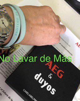 alefeldman's tweet photo. #yocarelabelproject pulsera de tejido vegetal x #juanduyos @AEGPS #protegeelmedioambiente #fashionrevolution https://t.co/gnlCwtLvWk