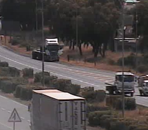 netstartraffic's tweet photo. #CPTTraffic Stationary truck: N7 southbound at Bosmansdam Rd, left shoulder blocked. Please approach with caution. https://t.co/FK0DAjKOoZ