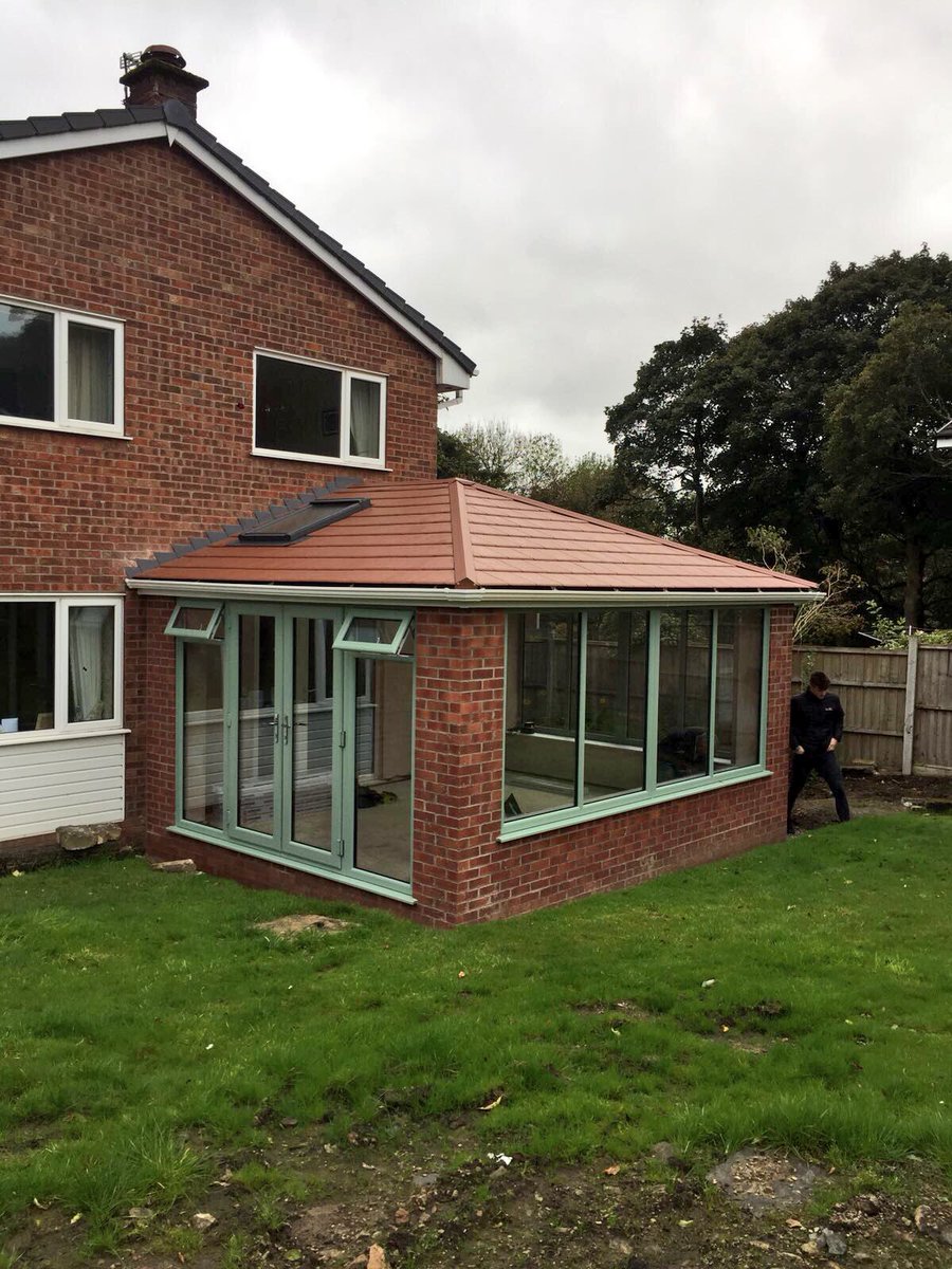 RealRoofConserv's tweet photo. Another #warmconservatory #thermalefficiency #conservatory #extension https://t.co/Epzls2ZeoV @prefixsystems @tjconservatory @RedRoseMags https://t.co/NakSsZU3xC