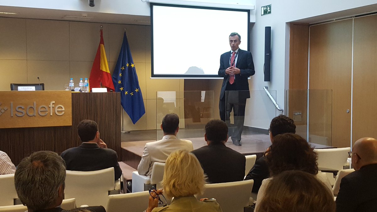 merhg's tweet photo. @Serafin_Cuenca #REDEXEFQM explica cómo el #MODELOEFQM contribuye a crear valor en función pública #ForosCEG #AAPP @Club_Excelencia https://t.co/9YTkDE0O44
