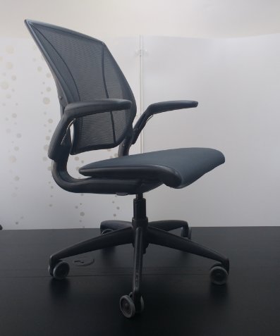 AlliedFurnit's tweet photo. Looking for something #diffrient for the #office? #Quantity #Humanscale #chairs avbl https://t.co/Xe21ncZ1mt #B2B #WarksHour #HalifaxHour https://t.co/4DTH1dnzkt