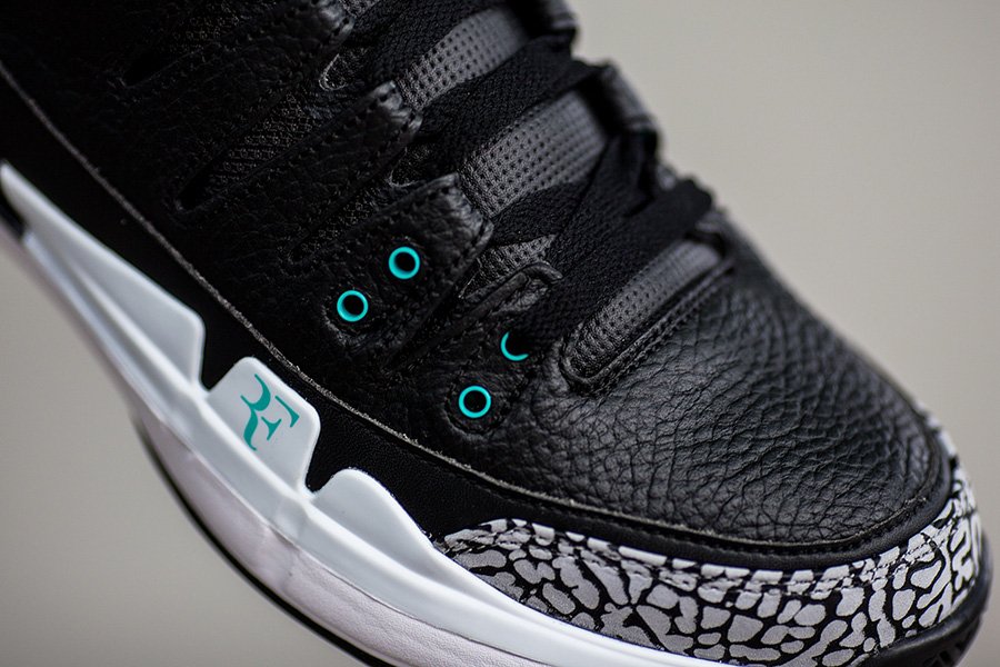 sneaker_wars's tweet photo. 【発売情報】 10月5日にSports Lab by atmos 新宿で先行販売！
ナイキ コート ズーム ヴェイパー RF × AJ 3 "アトモス" 709998-031) 24,840円 (税込)
⇒https://t.co/yL2ImLzJuf https://t.co/Ec9iIaXhTj
