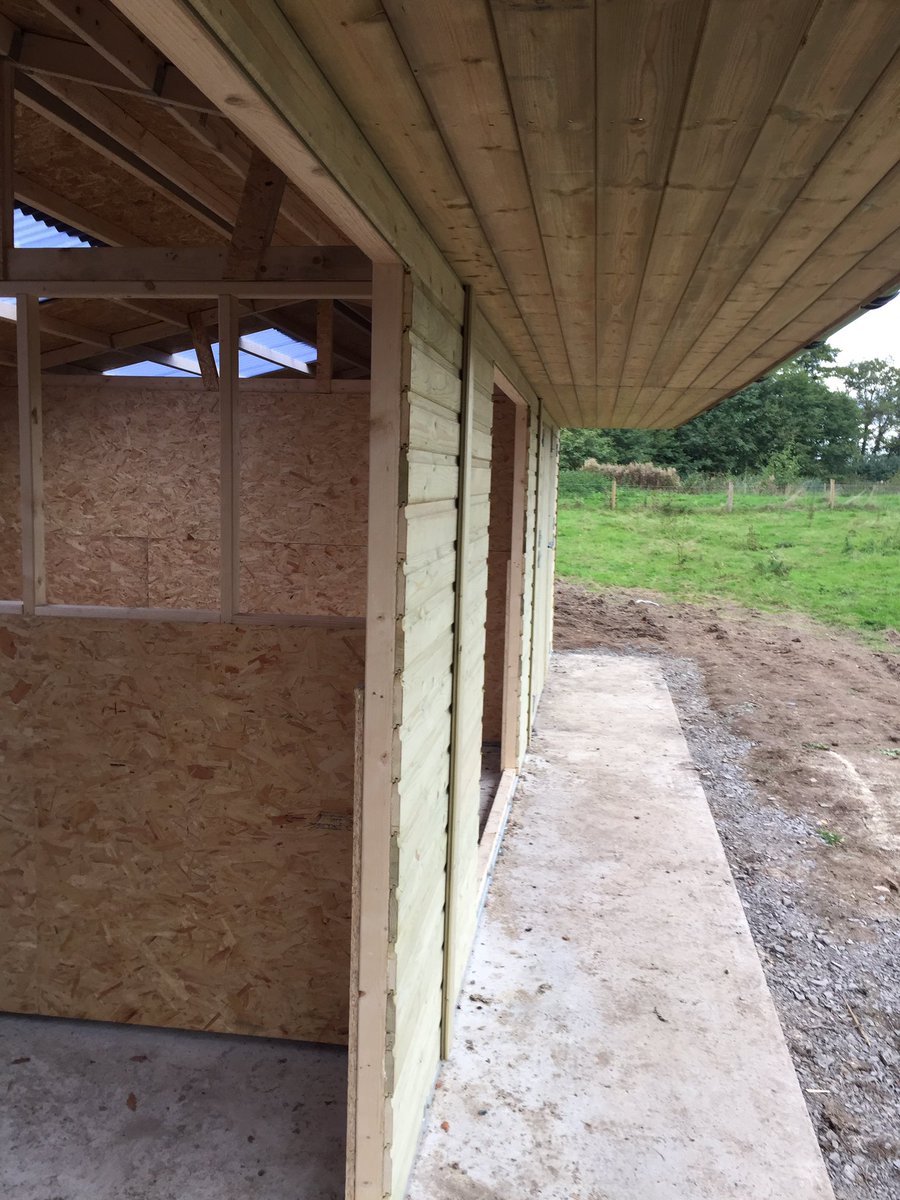 Kestreltimber's tweet photo. Did you know we line all our canopies as standard ? #quality#horses #stables https://t.co/w3BliKCmdr