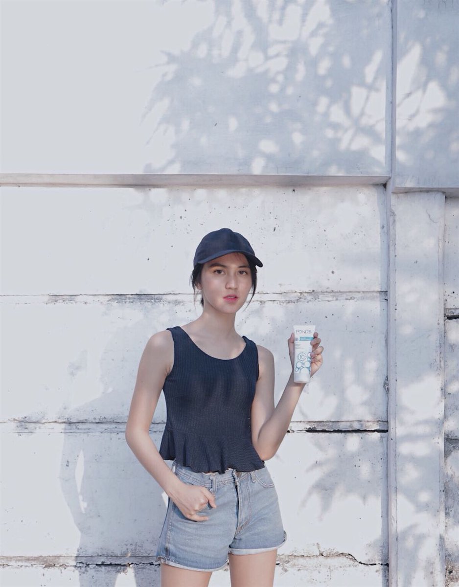 Mutiara Dewi (@25mutichibi) on Twitter photo #MoveOn <a href="/PondsIndonesia/">POND'S Indonesia</a> #MoveOn <a href="/PondsIndonesia/">POND'S Indonesia</a>