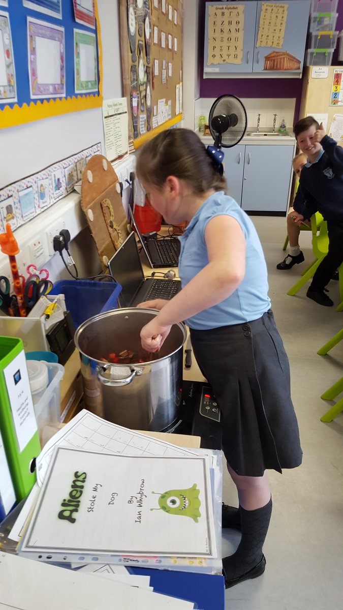 Rochsolloch_Pr's tweet photo. P3/4's turn to use the vegetables from the garden to make vegetable soup. #healthy #beetrootred https://t.co/lsJF3XKkLe