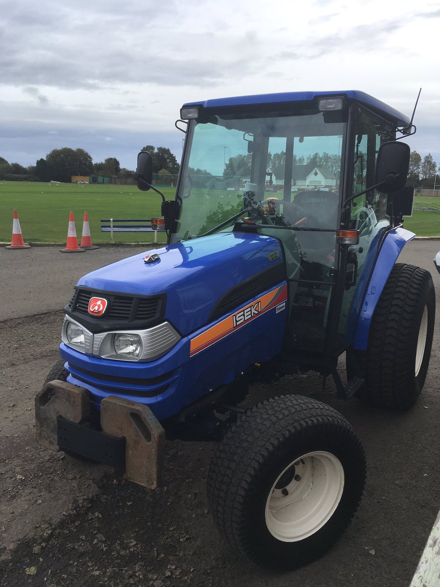 PaulJ5168's tweet photo. Start of a blue era @TynemouthCC as we take delivery of this immaculate @iseki_uk TG5470 tractor with only 241 hours from #rickerbys 👍! https://t.co/cWFMXkj7eW