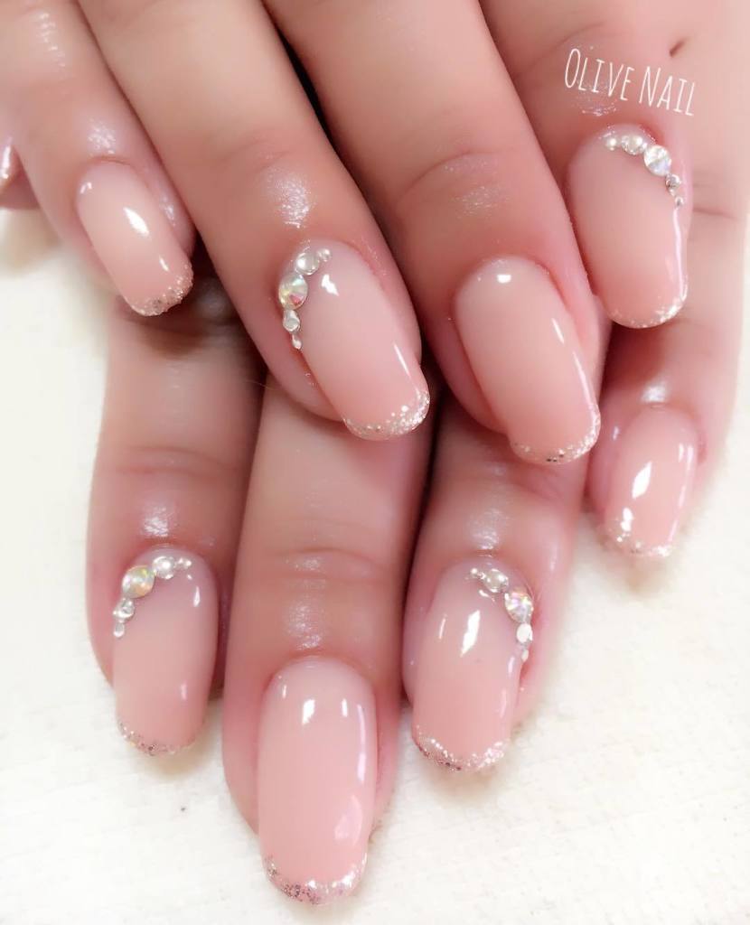 Olive Nail Olive Nail グラデーションネイル ラメとストーンでキラキラに グラデーション ピンク ストーンアート ラメ クリアベース ジェルネイル ネイル ネイルサロン ネイルデザイン17 船橋 鎌ヶ谷 馬込沢ネイル 馬込沢 Nail