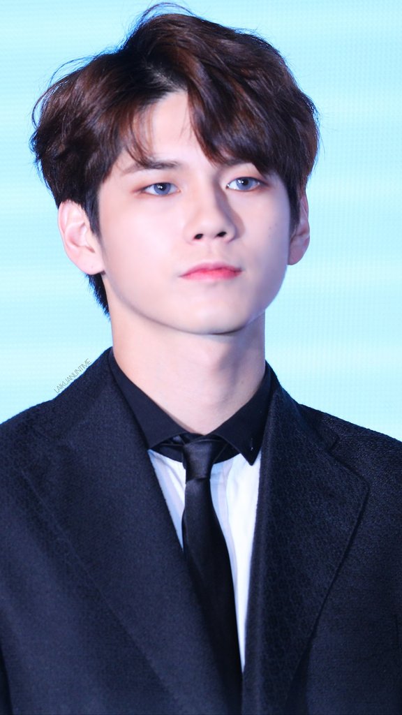 DLSUzarUIAAJ7Lk.jpg:large