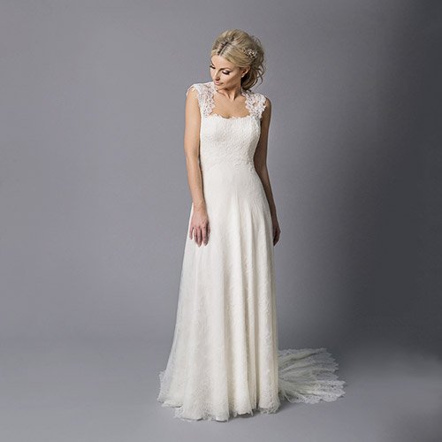 CLOSING DOWN SALE: Isabel (by Caroline Parkes) size 12

Was £3495, now £1800
Contact us today on 01635 35113 

#Newbury #Bridalshop #sale