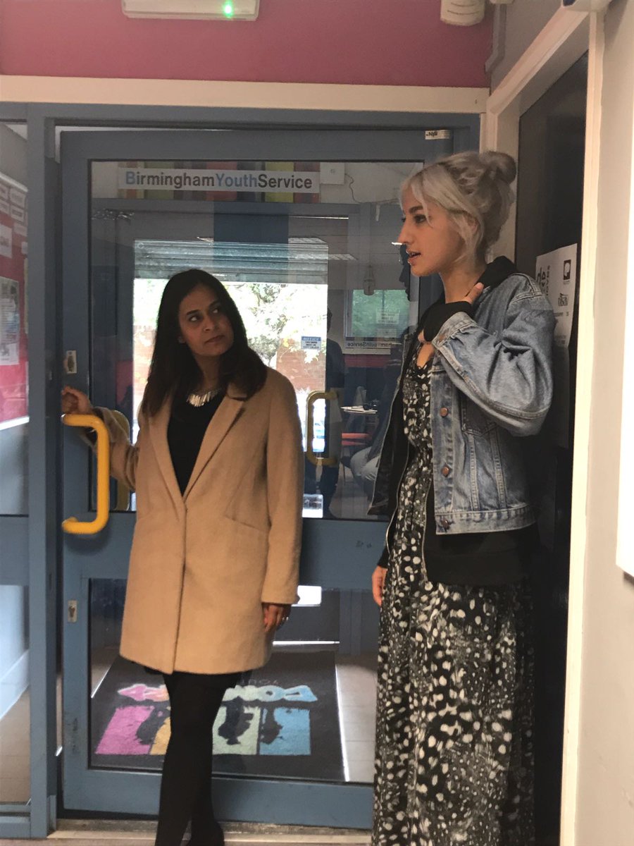 punchrecords's tweet photo. #SaffiyahKhan and our CEO have been talking to @SatnamRana @bbcmtd ahead of the #Desibition launch tonight @ConcordCentre ππΎππΎ
#UTSAV17 https://t.co/3YzV18AvgA
