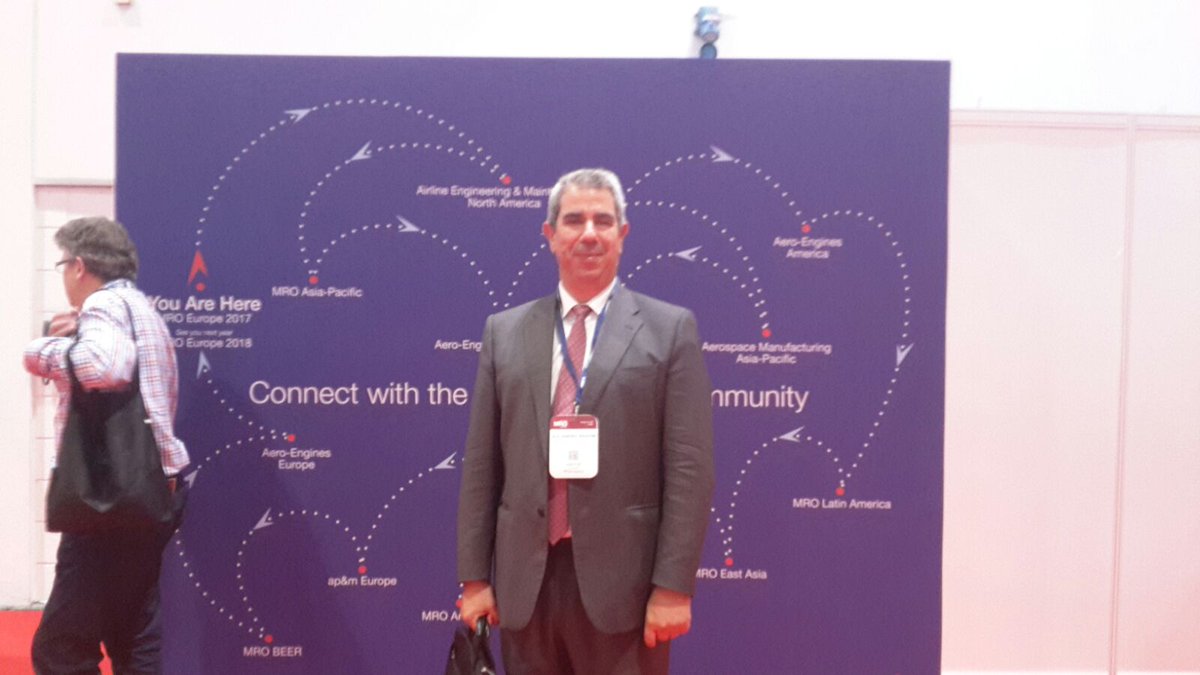 GobAragon's tweet photo. Visita a #MROEurope2017 #Londres, cita internacional de aeronáutica.@aibrah, de @aeropuerteruel, conociendo novedades y haciendo contactos https://t.co/RdtqPDUm4I