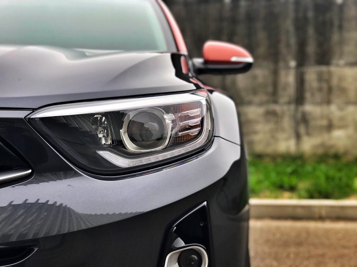auto_app's tweet photo. Siamo alla guida della #KiaStonic dotata del 1.0 turbo benzina da 120 cavalli! #iolhovista @KiaItalia https://t.co/sF9PeEoZ3r