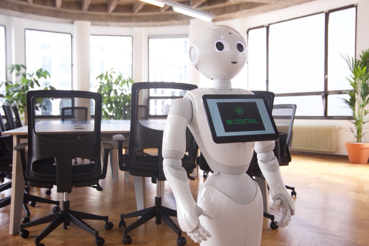 BeCentralBxl's tweet photo. Would you like a robot to greet you each morning? At #BeCentral it's possible. Meet our new BeCentral ally Simone! #TicketToDigital https://t.co/DwH5BphBbN
