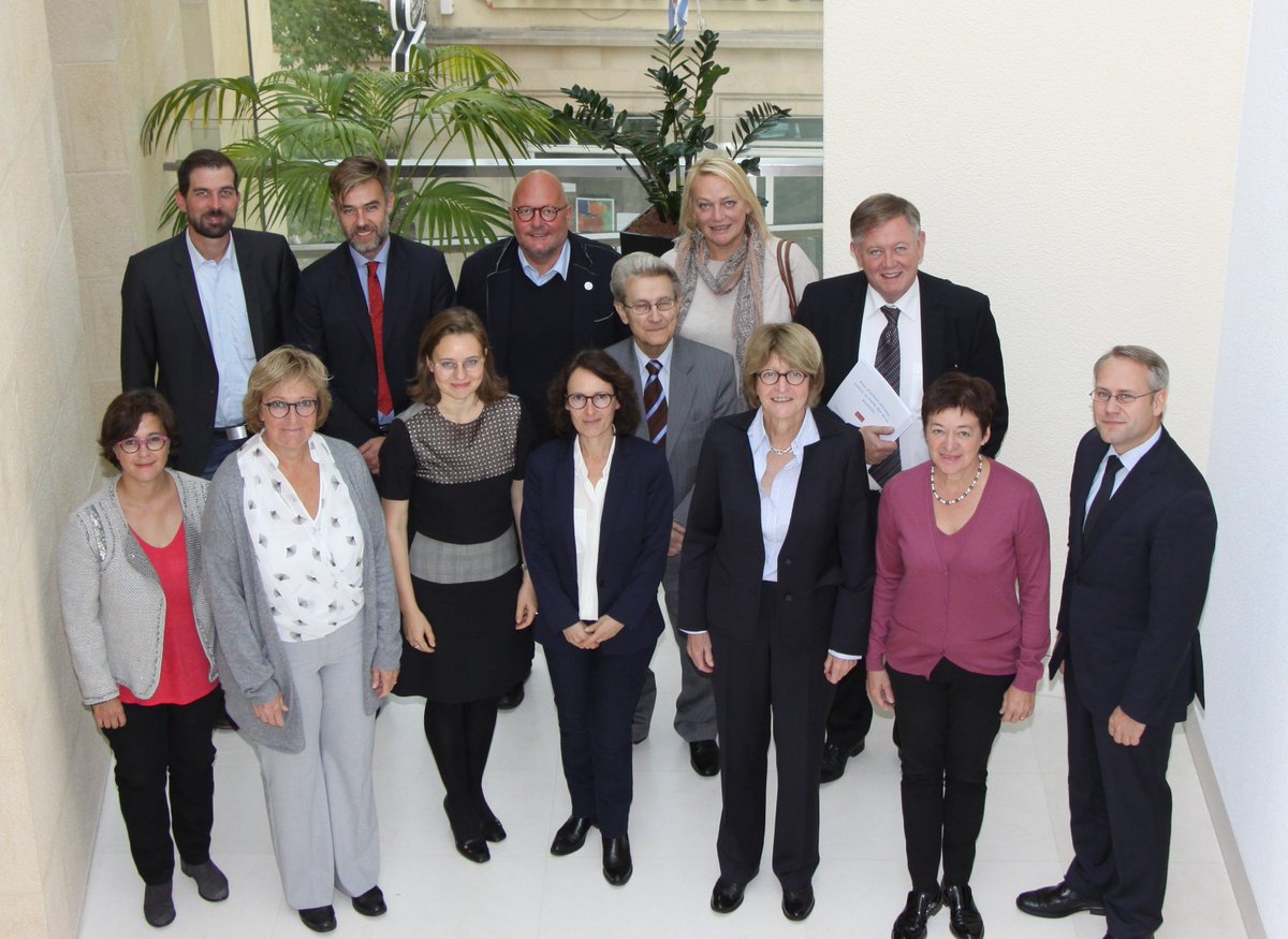 ChambreLux's tweet photo. La traite des êtres humains au 🇱🇺: des évolutions positives depuis 2014 mais des efforts restent à faire ➡️https://t.co/aAB35LSIlx https://t.co/a78uz8SfrE