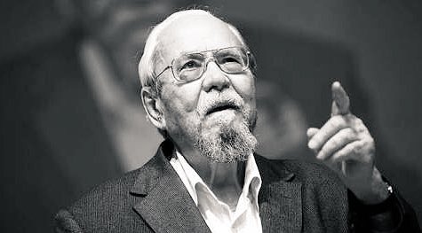 Tarih bilirseniz ancak o zaman 'Ne mutlu Türk’üm!' sloganının bir manası vardır.

Halil İnalcık